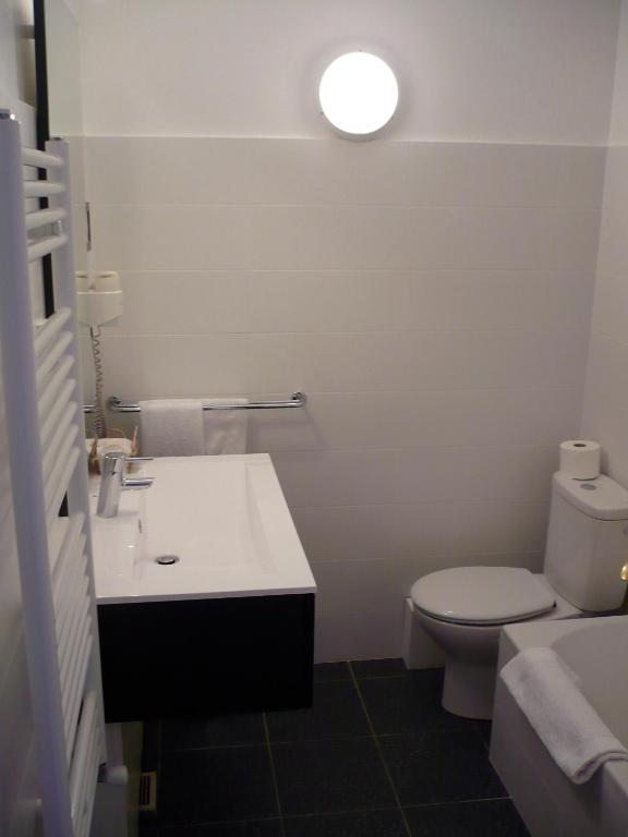 Laennec Otel Lyon Oda fotoğraf